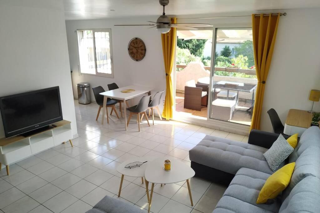Appartement T3 Spacieux Avec Vue Sur L'Etang De Thau Au 1Er Etage D'Une Villa - Entree Independante سُت المظهر الخارجي الصورة